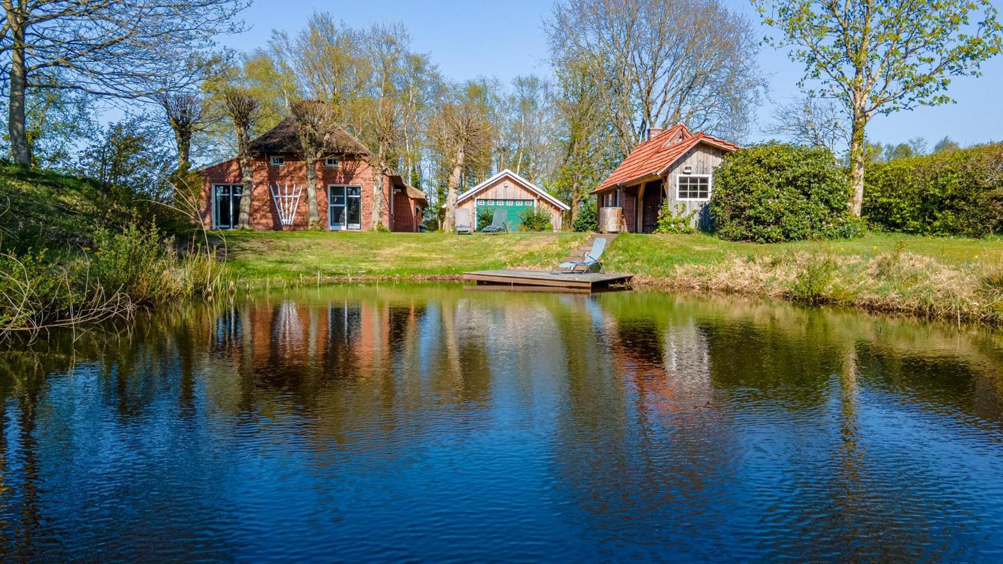 Reetdach Ostfriesenhaus Villa Sudbrookmerland Exterior photo